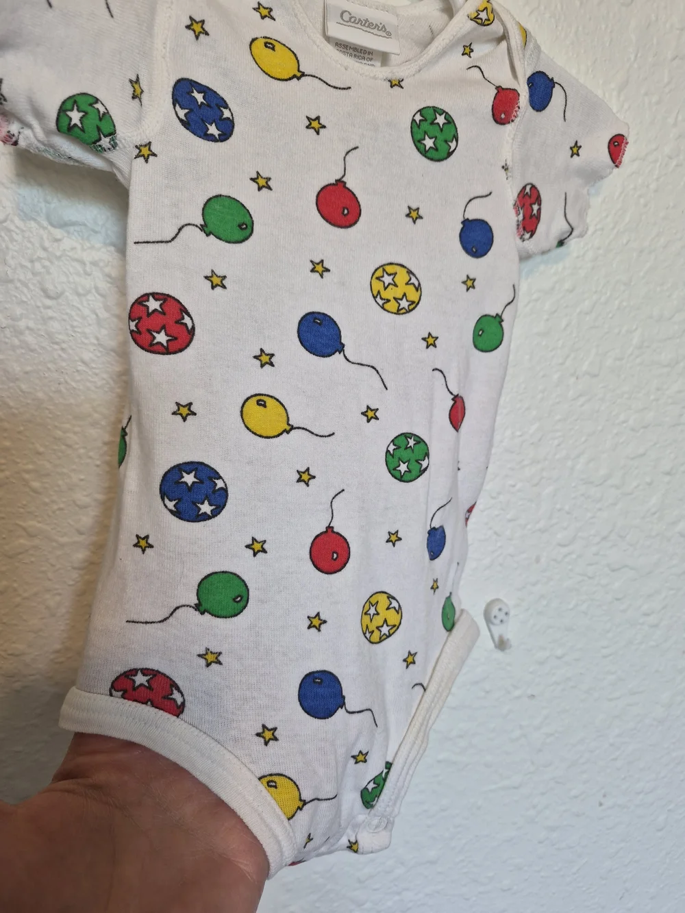 Vintage Carter’s Baby Bodysuit 9-12M Colorful Balloon & Star Print 100% Cotton
